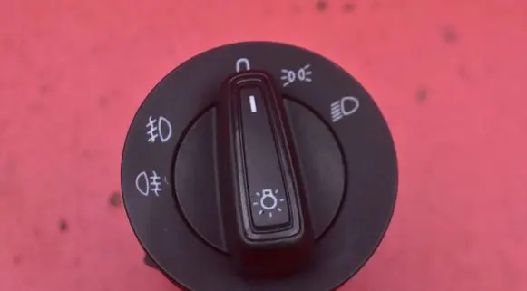 Skoda Fabia Mk3 (NJ) Light switch 5E0941431F
