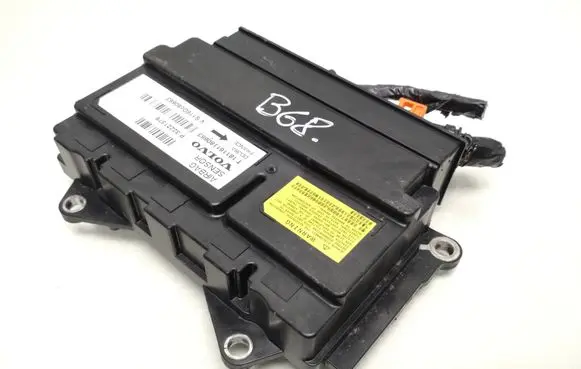 Volvo V40 Airbag control unit/module 32221578 VS116D080663