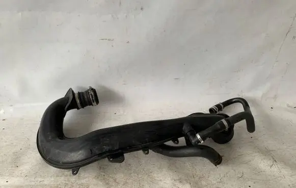 Ford Focus Intercooler hose/pipe F1F19C623BA