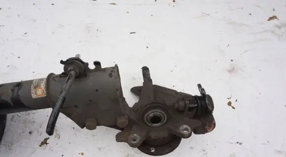 Volvo XC40 Front wheel hub spindle knuckle
