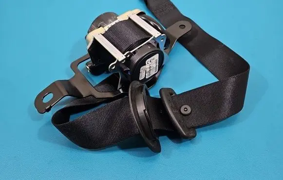 BMW X5 F15 Rear seatbelt 624640300E IMPRK1537192