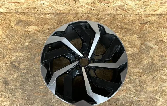Audi Q8 e-tron R21 alloy rim 4KE601025 ITPD009208