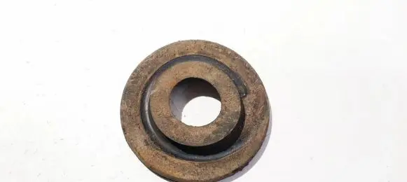Volkswagen Golf VI Front coil spring rubber mount 1k0512149b