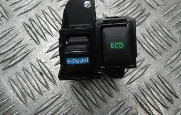 Nissan Leaf II (ZE1) Other switches/knobs/shifts 969TK5SH0A L153