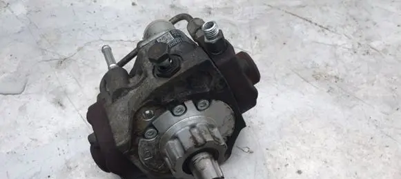 Opel Astra H Fuel injection high pressure pump 98103028 200370