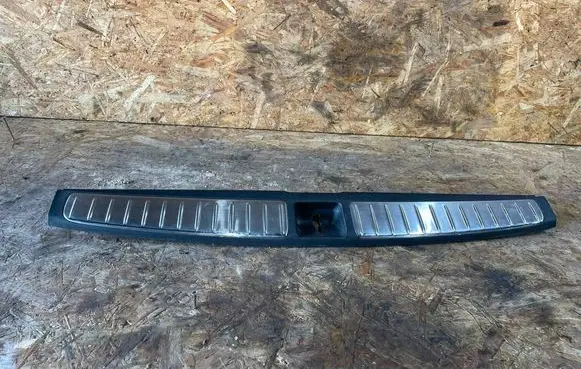 Subaru Legacy Other trunk/boot trim element 95073AG010