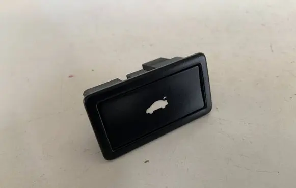 Audi Q7 4L Tailgate/boot open switch button 3D0959831D