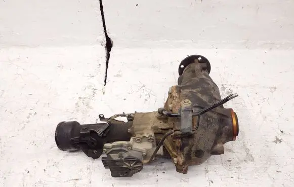 Toyota Hilux VIII Front differential