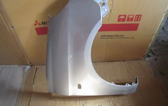 KIA Picanto Fender 6632107630