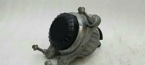 Mercedes-Benz C W205 Engine mount bracket A2052400300