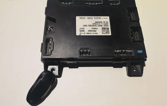 Tesla Model S Air suspension control unit module (rear) 101090600D