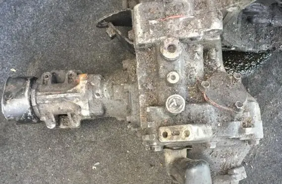 Toyota RAV 4 (XA10) Gearbox transfer box case 3611612010 36116-12010
