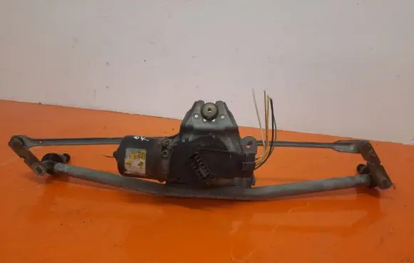 Nissan Kubistar Front wiper linkage and motor