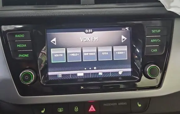 Skoda Fabia Mk3 (NJ) Radio/CD/DVD/GPS head unit 6V0035871J IMPRK1553512