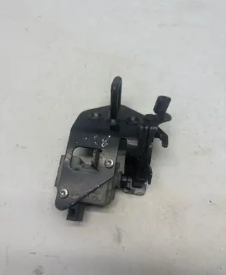 Skoda Octavia Mk1 (1U) Tailgate/trunk/boot lock/catch/latch 1Z0827511C BN3CZ