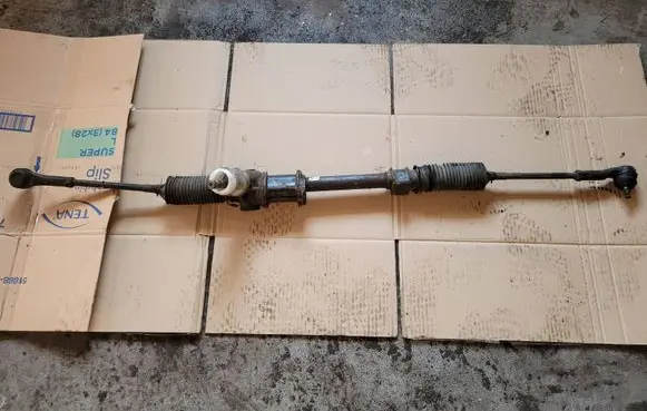 Mazda 626 Steering rack GJ21R0370