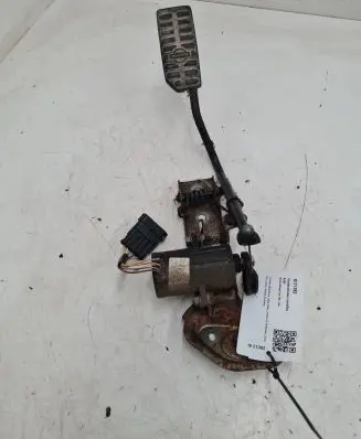 Nissan Almera Tino Accelerator throttle pedal 0281002425