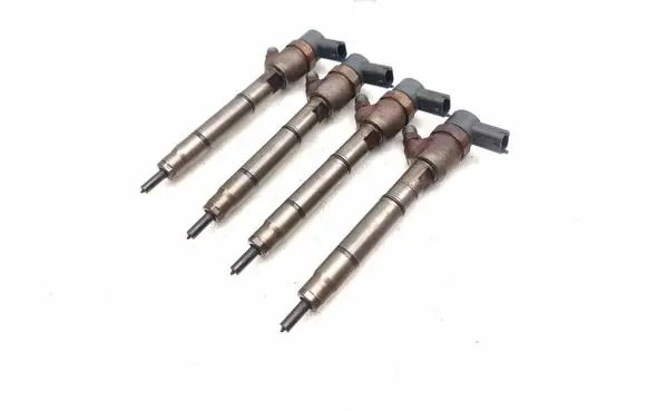 KIA Soul Fuel injectors set 338002A900 0445110320