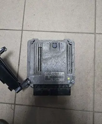 Audi Q7 4L Engine control unit/module 4L0910401K