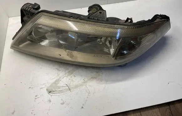 Renault Laguna II Headlight/headlamp 8200163323