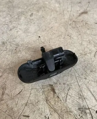Volkswagen Touran III Windshield washer spray nozzle 5m0955986