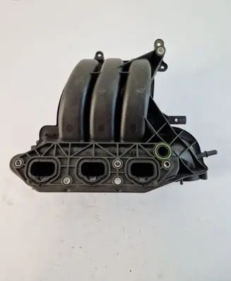 Volkswagen Polo V 6R Intake manifold 04c133201l