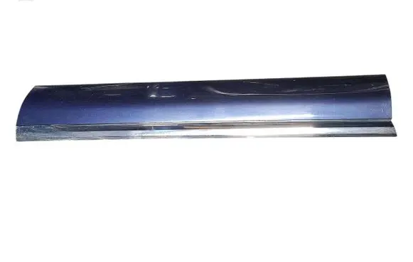 Volkswagen Touareg II Front door trim (molding) 7P6854940H
