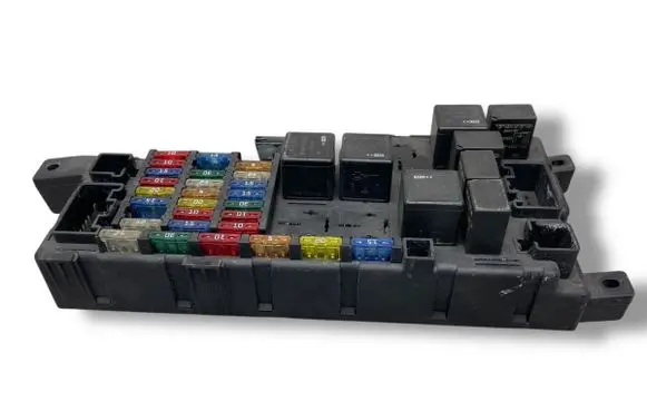 Volvo S60 Fuse module 518788104 8678449
