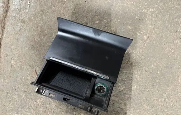 Skoda Superb B6 (3T) Ashtray (front) 3T0857962B