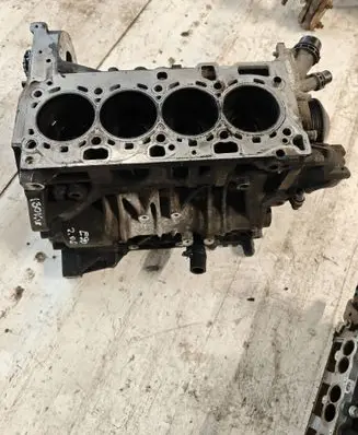 BMW 3 E90 E91 Engine block N47D20C 95096940