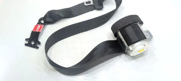 Volkswagen PASSAT B8 Rear seatbelt 34142796