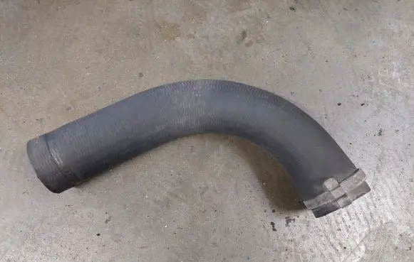 Volvo V50 Intercooler hose/pipe