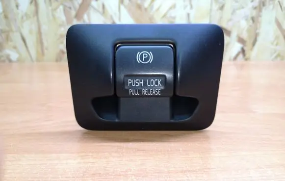 Volvo S60 Hand parking brake switch 31334637