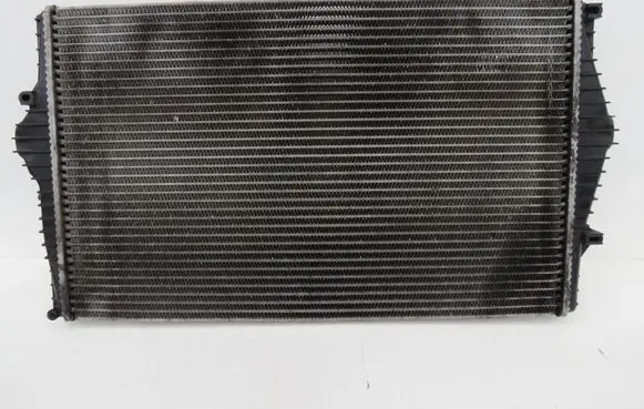 Volvo XC70 Intercooler radiator 30748809 989580C 07812820