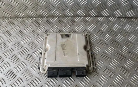 Peugeot 307 Engine control unit/module 0281011081 9647472780