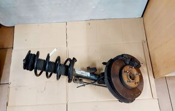 Volvo C30 Front shock absorber/damper 2582161