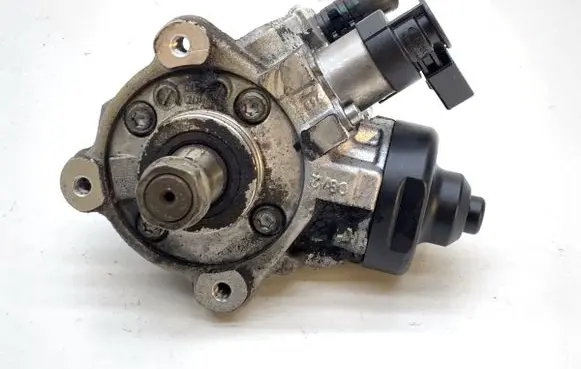 Audi Q5 SQ5 Fuel injection high pressure pump 03L130755AC