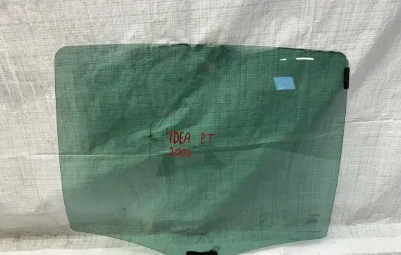 Fiat Doblo Rear door window glass