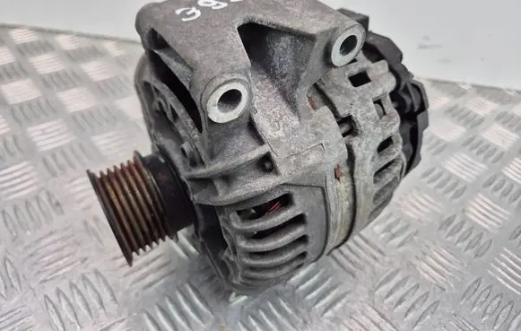 Mercedes-Benz C W204 Generator/alternator A0131546302 14W80150A 0124525171