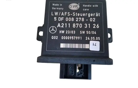 Mercedes-Benz E W211 Light module LCM A2118703126