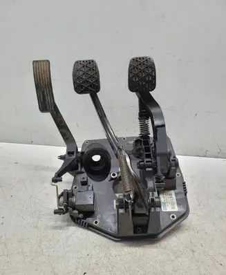 Mercedes-Benz A W168 Pedal assembly A1682900539