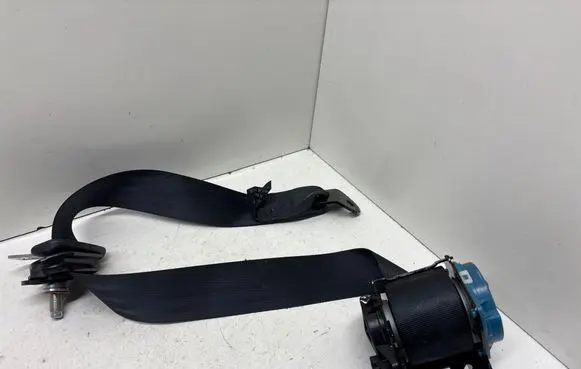 KIA Rio Rear seatbelt 898101W100