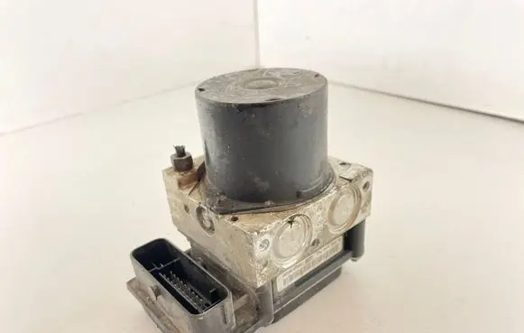Skoda Fabia Mk2 (5J) ABS Pump 6Q0907379AF