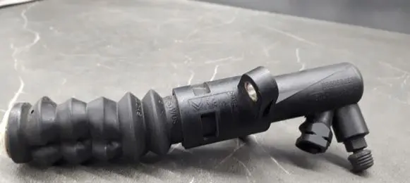 Peugeot 307 Clutch slave cylinder 9637030980