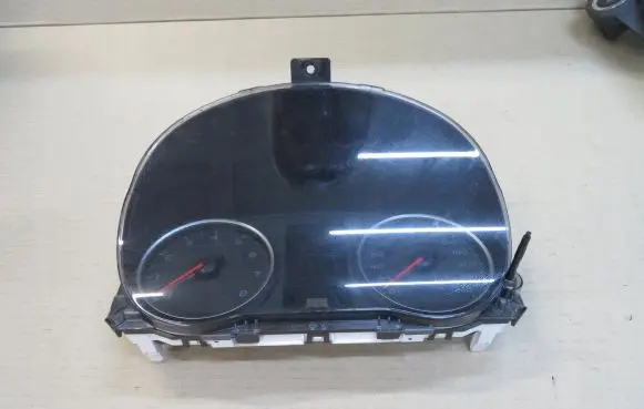 Mitsubishi Eclipse Cross Speedometer (instrument cluster) 8100C412