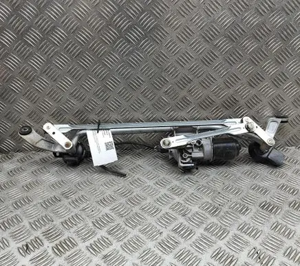 Mitsubishi L200 Front wiper linkage and motor 8251A074