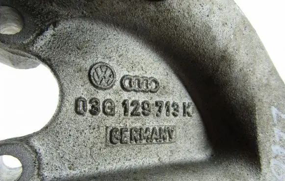 Volkswagen PASSAT B6 Intake manifold 03G129713K