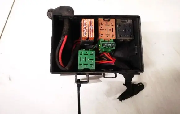 Opel Zafira A Fuse box set 90560119