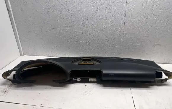Mercedes-Benz C W203 Dashboard