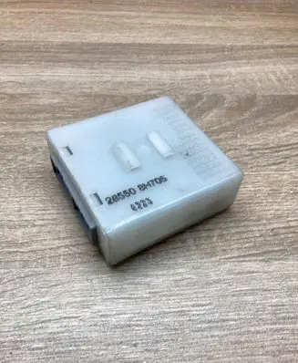 Nissan X-Trail T30 Alarm control unit/module 285508H705